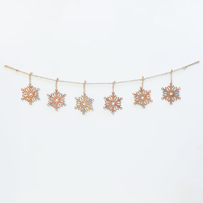 Garland of Six Rounded Snowflakes