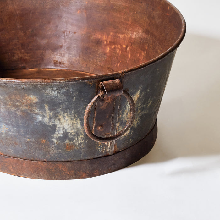 Big Oval Iron Bucket