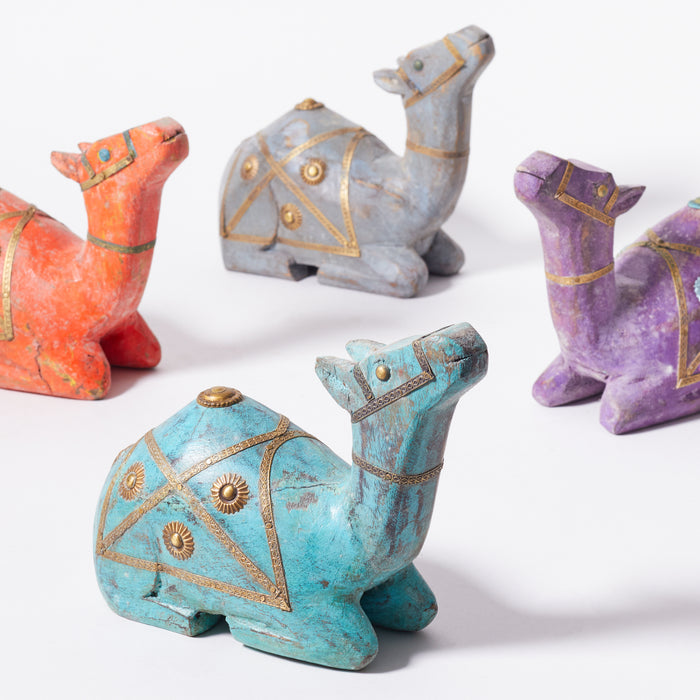 Set of 4 Assorted Sitting Camels