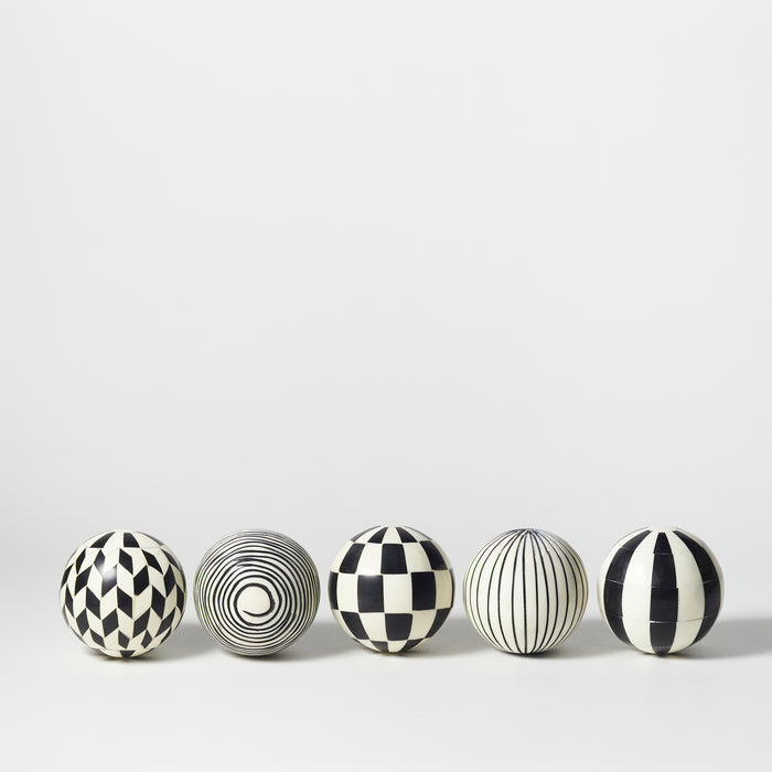 Round Ball - Stripes