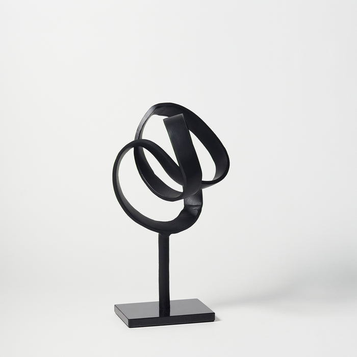 Sm.Knot Sculpture/Plinth-Mt.Black