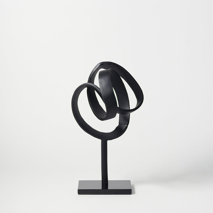 Sm.Knot Sculpture/Plinth-Mt.Black