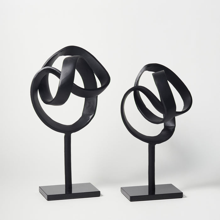 Lg.Knot Sculpture/Plinth-Mt.Black