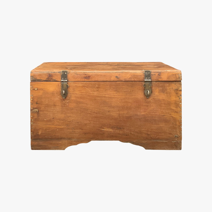 Heritage Blanket Trunk