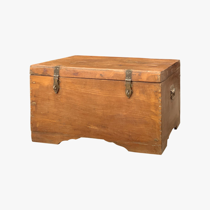 Heritage Blanket Trunk