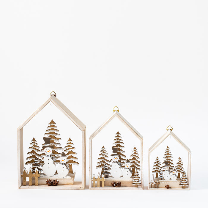 Medium Wooden House with Snowmen